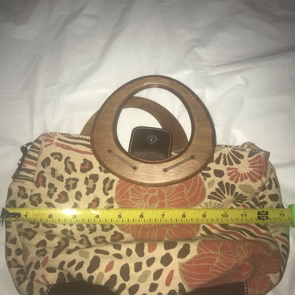 Relic Handbag - Picture 7 of 8